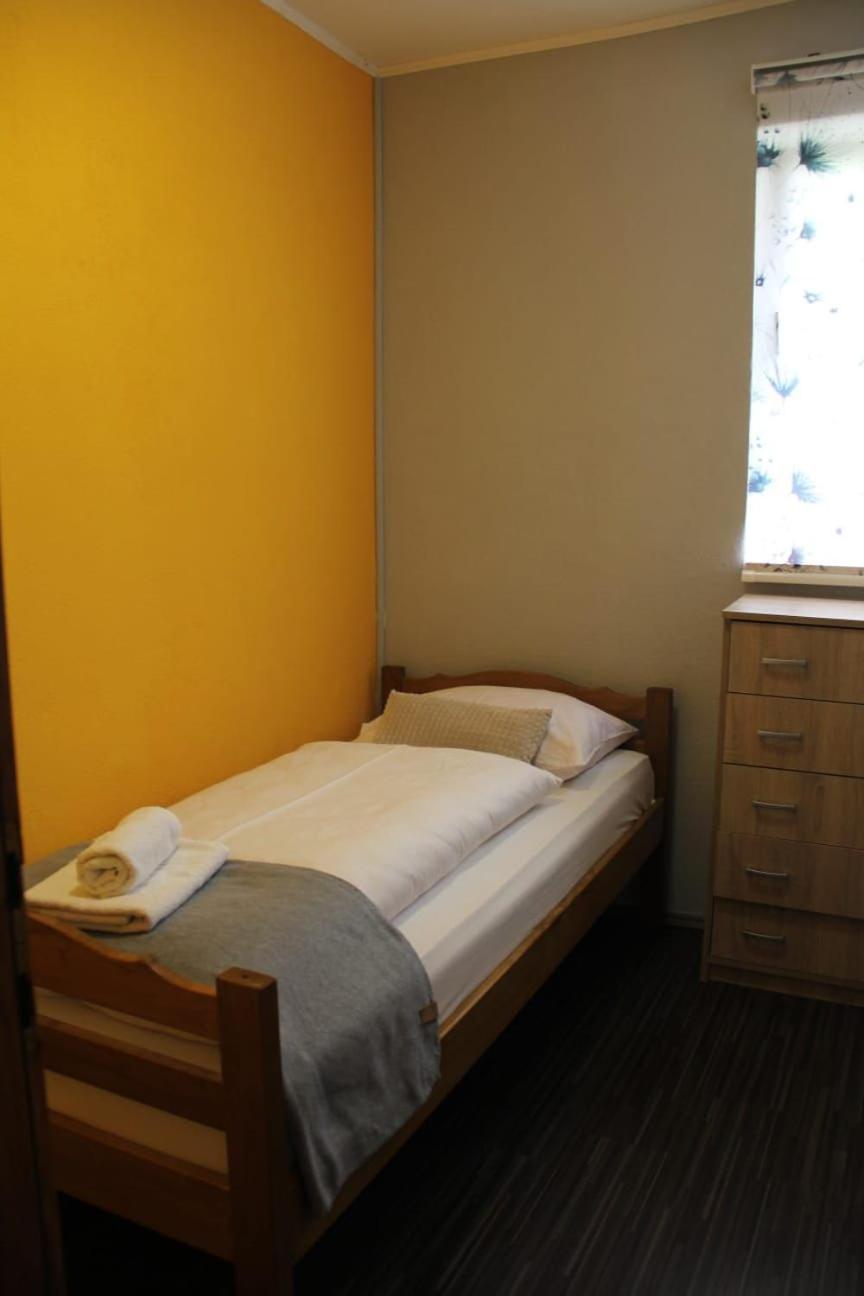 Apartman Lilium Knin Buitenkant foto